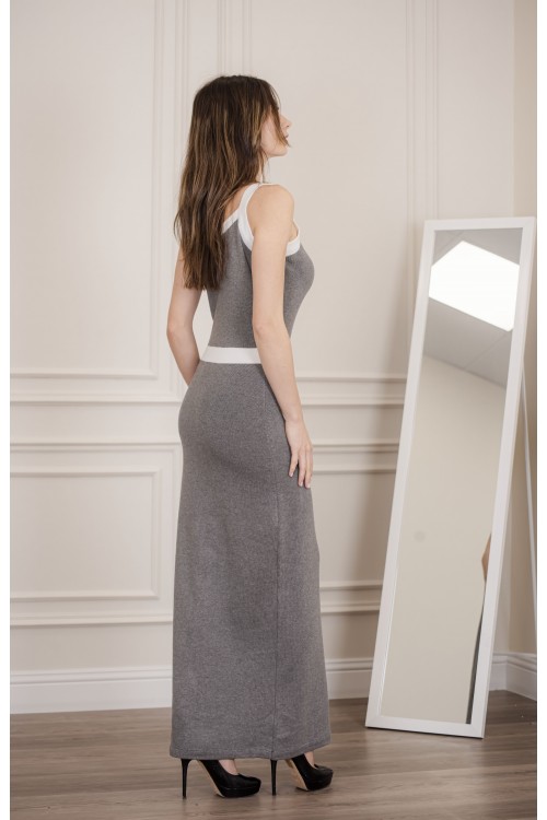 فستان شتوي نسائي أنيق بدون أكمام لون رمادي بأطرف باللون الأبيض وأزرار ذهبية بشكل جيوب من الأمام