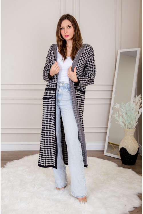 عباية شتوي نسائي تركي أنيقة لون أسود وأبيض ومفتوحة من الأمام ومتصلة بغطاء الرأس مع جيوب أمامية