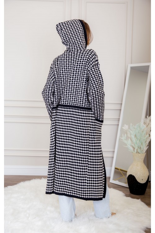 عباية شتوي نسائي تركي أنيقة لون أسود وأبيض ومفتوحة من الأمام ومتصلة بغطاء الرأس مع جيوب أمامية