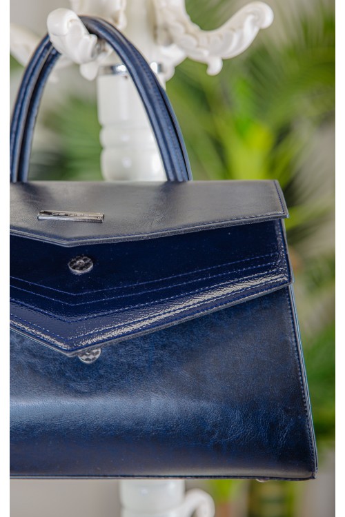 حقيبة يد نسائية مصنوعة من الجلد بتصميم أنيق مع محفظة صغيرة وجيب خلفي