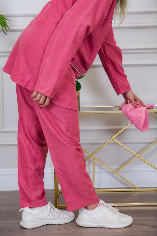 زي عاملة شتوي قطعتين أكمام طويلة وجيوب وياقة منقطة و ازرارأمامية