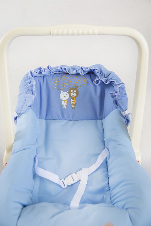 كرسي أطفال بحزام وغطاء حماية