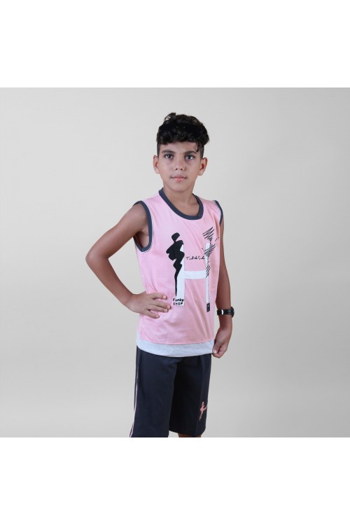 طقم تيشيرت دون أكمام مع شورت