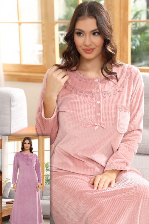 قميص نسائي شتوي وأكمام طويلة بأزرار من الأمام وجيب أمامي وداتيل من الرقبة