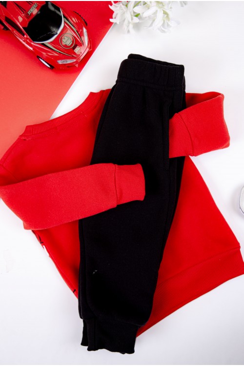 طقم بنطلون بأطراف مطاطية مع تيشيرت بطبعات كتابة