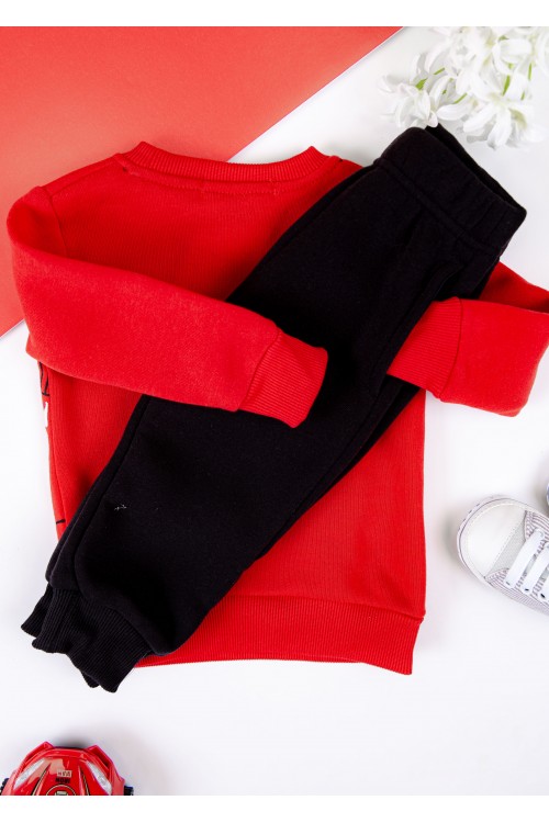 طقم بنطلون بأطراف مطاطية مع تيشيرت بطبعات كتابة