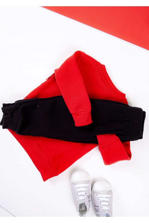 طقم بنطلون بأطراف مطاطية مع تيشيرت بطبعات كتابة