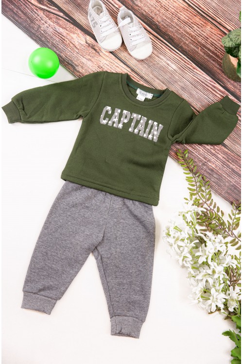 طقم قطعتين ولادي أطفال شتوي لون أخضر ورمادي أكمام طويلة ومطاط بالأسفل مزينة بكتابات من الأمام
