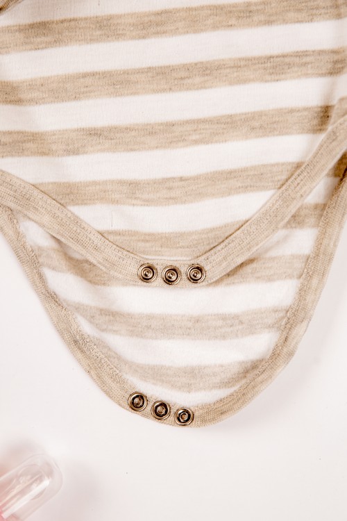 بربتوز أطفال مخطط لون أبيض وأسود  كم طويل بمطاط وأزرار من الأسفل