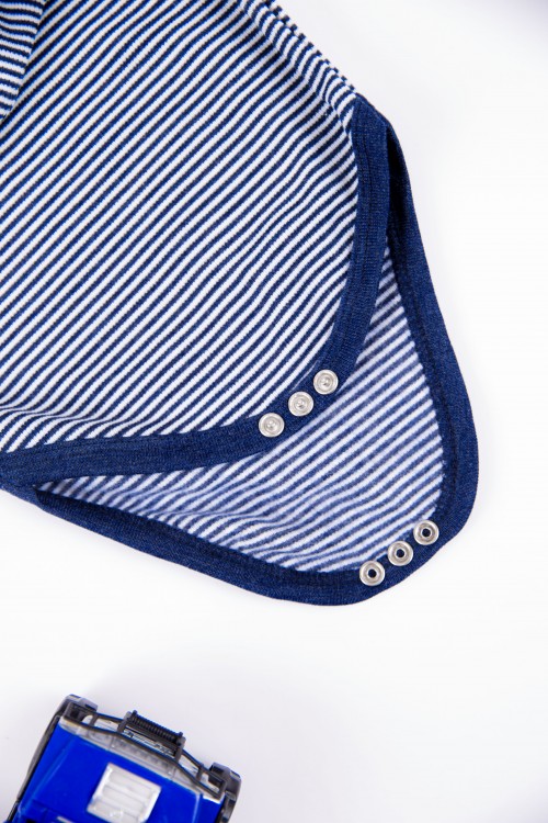 بربتوز أطفال بياقه رقبة مخطط لون أبيض وأزرق  كم طويل بمطاط وأزرار من الأسفل