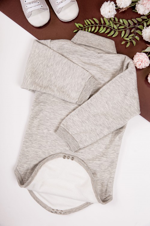 بربتوز أطفال بياقه رقبة مخطط لون رمادي  كم طويل بمطاط وأزرار من الأسفل