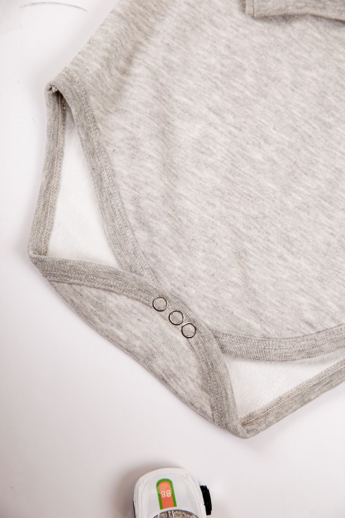 بربتوز أطفال بياقه رقبة مخطط لون رمادي  كم طويل بمطاط وأزرار من الأسفل