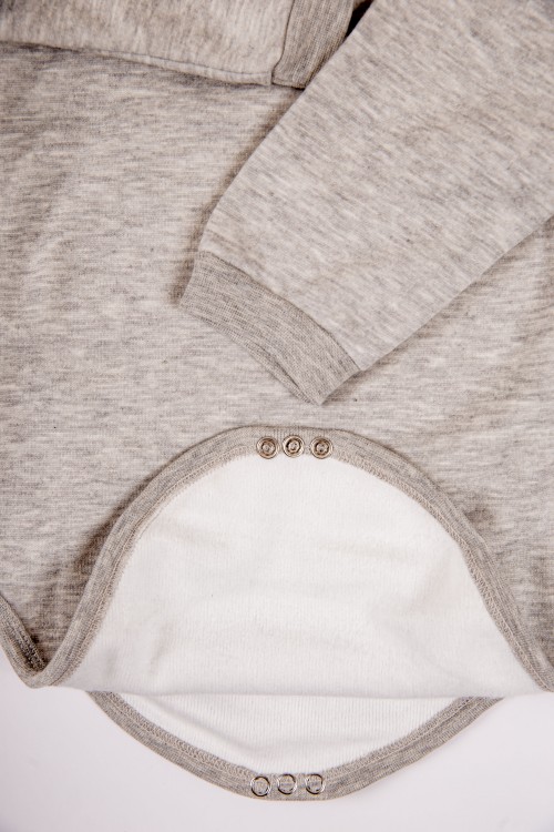 بربتوز أطفال بياقه رقبة مخطط لون رمادي  كم طويل بمطاط وأزرار من الأسفل