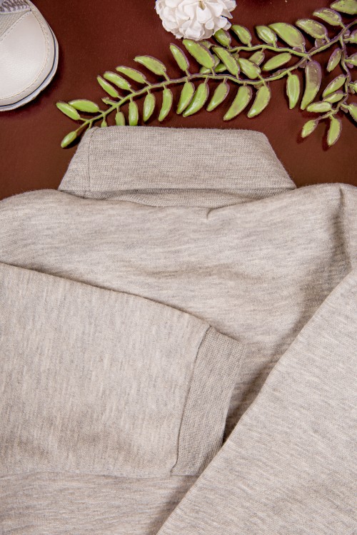 بربتوز أطفال بياقه رقبة مخطط لون رمادي  كم طويل بمطاط وأزرار من الأسفل