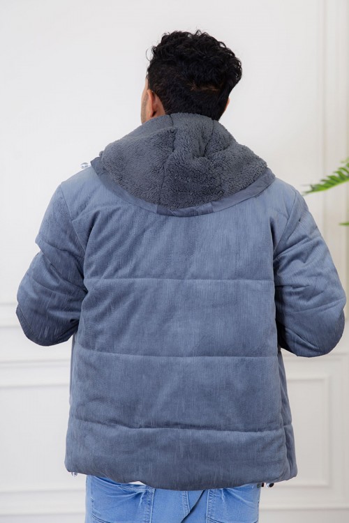 جاكيت رجالي لون أزرق مبطن بفرو بجيوب جانبية وسحاب و أزرار من الأمام مع قبعة رأس