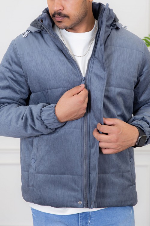 جاكيت رجالي لون أزرق مبطن بفرو بجيوب جانبية وسحاب و أزرار من الأمام مع قبعة رأس