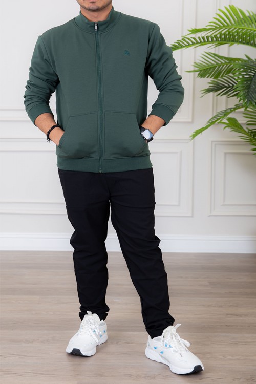 جاكيت رجالي لون زيتي أكمام طويلة بجيوب و سحاب من الأمام