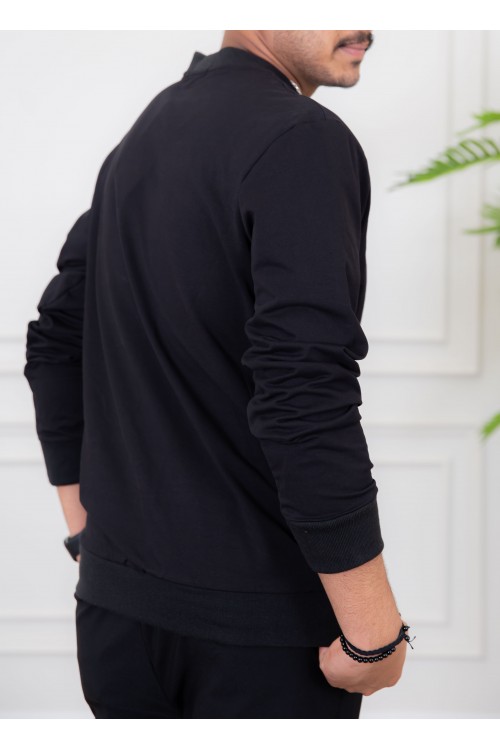 بلوفر رجالي لون أسود أكمام طويلة