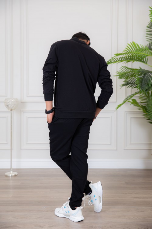 بلوفر رجالي لون أسود أكمام طويلة