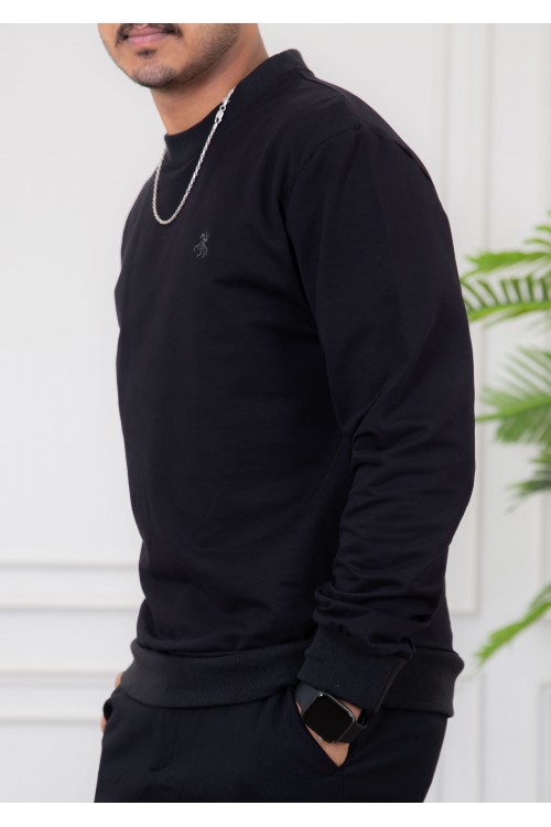 بلوفر رجالي لون أسود أكمام طويلة