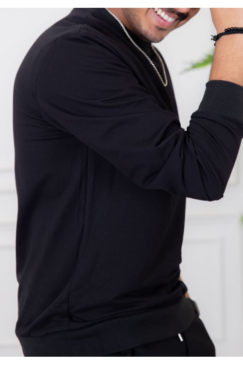 بلوفر رجالي لون أسود أكمام طويلة