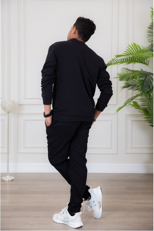 بلوفر رجالي لون أسود أكمام طويلة