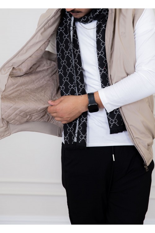 سديري رجالي لون بيج مبطن بجيوب جانبية وداخلية وسحاب من الأمام