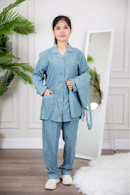 زي عاملة شتوي قطعتين أكمام طويلة وجيوب فيونكة و ياقة بازرار أمامية