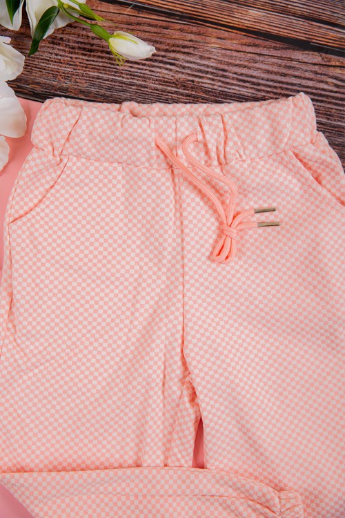 طقم شتوي بناتي أنيق قطعتين لون وردي قماش مربعات و جيوب من الجوانب