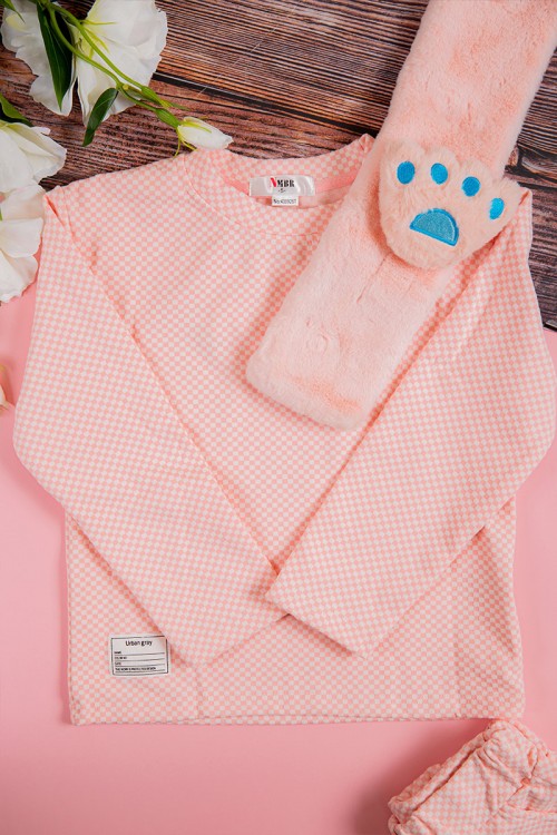 طقم شتوي بناتي أنيق قطعتين لون وردي قماش مربعات و جيوب من الجوانب