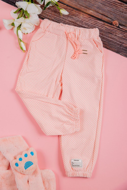 طقم شتوي بناتي أنيق قطعتين لون وردي قماش مربعات و جيوب من الجوانب