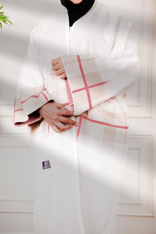 عباية شتوي نسائي تركي أنيقة لون سكري مفتوحة من الأمام بكاروهات من الوسط ودنانيش من الأسفل