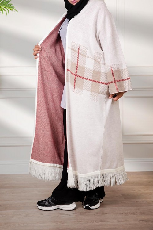 عباية شتوي نسائي تركي أنيقة لون سكري مفتوحة من الأمام بكاروهات من الوسط ودنانيش من الأسفل