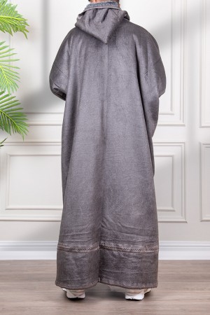 فرو شتوي رجالي  تركي أنيقة لون رمادي بفرو مبطن من الداخل مفتوحة من الأمام بتصميم زخرفة ومتصلة بغطاء الرأس