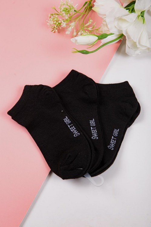 جوارب أطفال لون أسود  كتابة على الجنب عدد ثلاث قطع