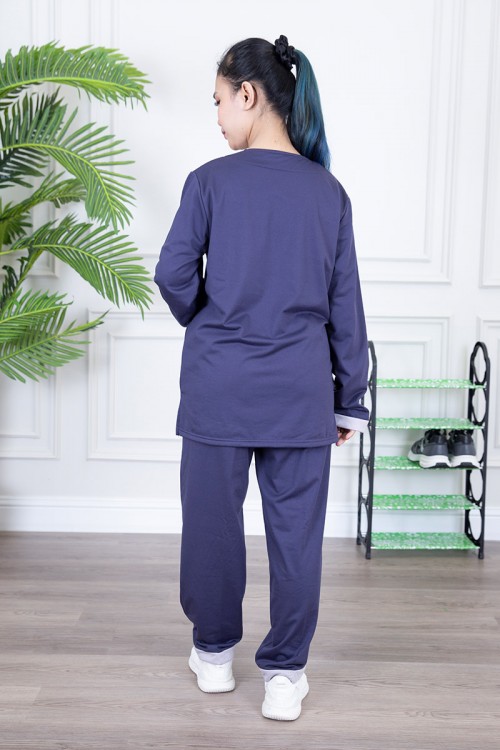 زي عاملة شتوي مبطن قطعتين قماش سادة   أكمام طويلة بياقة شكل سبعه و جيوب من الأمام