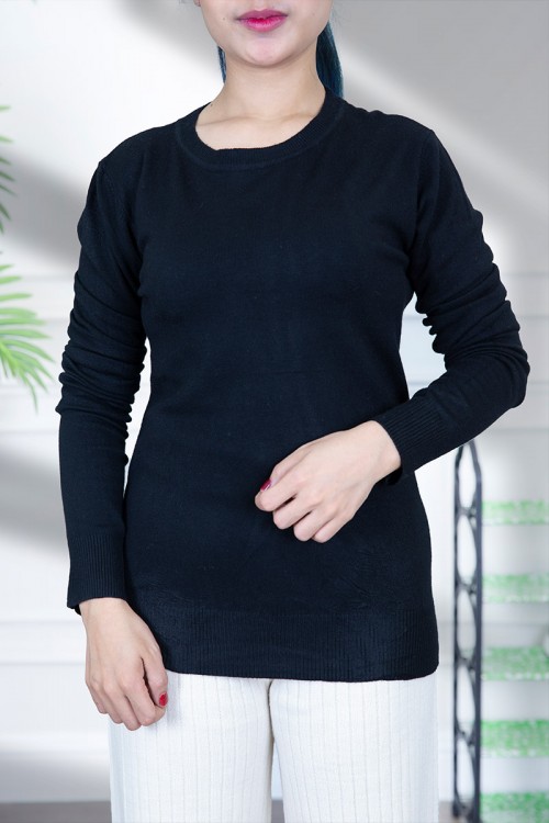 بلوفر نسائي شتوي لون أسود و أكمام طويلة