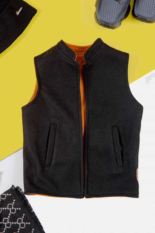 سديري ولادي شتوي أنيق وجهين دبل فيس لون أسود و بني بدون أكمام و بجيوب أمامية