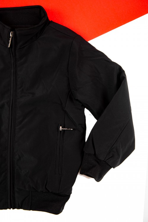 جاكيت ولادي شتوي لون أسود أكمام طويلة بجيوب و سحاب من الأمام