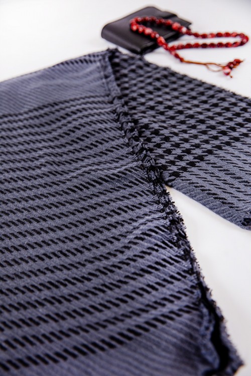 شال رجالي شتوي بشراشيب متعدد الألوان