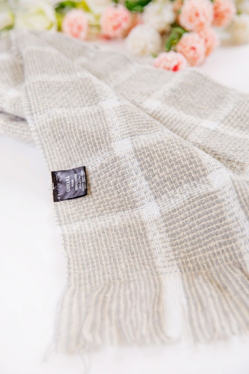 شال نسائي شتوي بشراشيب متعدد الألوان