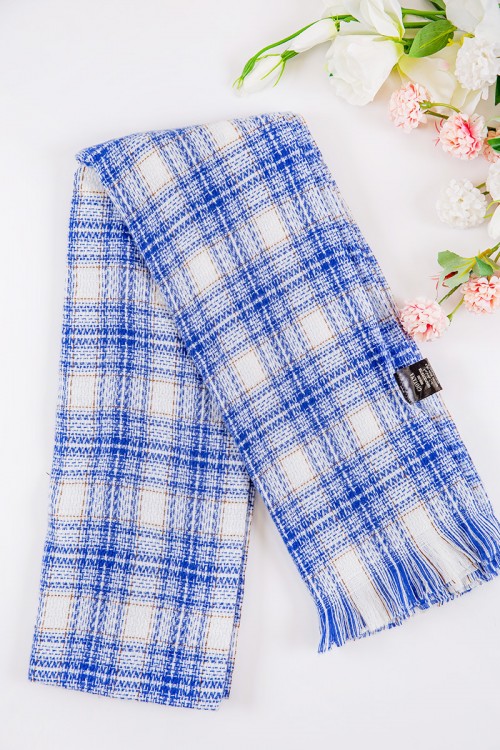 شال نسائي شتوي بشراشيب متعدد الألوان