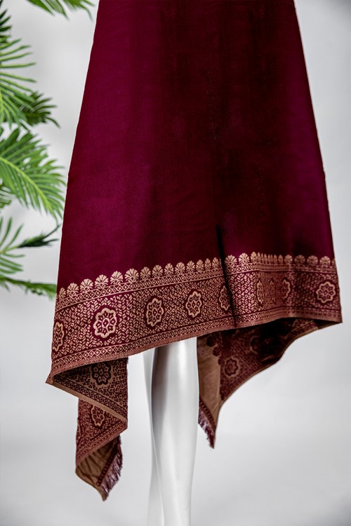 شال كشميري نسائي لون عودي بتطريز باللون الذهبي