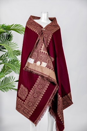 شال كشميري نسائي لون عودي بتطريز باللون الذهبي 