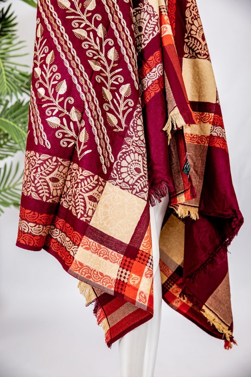 شال كشميري نسائي أنيق متعدد الألوان بتطريز باللون الذهبي