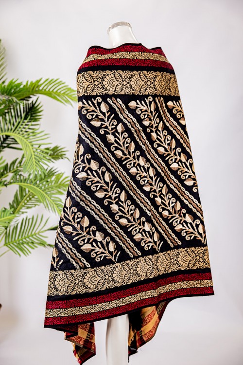 شال كشميري نسائي أنيق متعدد الألوان بتطريز باللون الذهبي