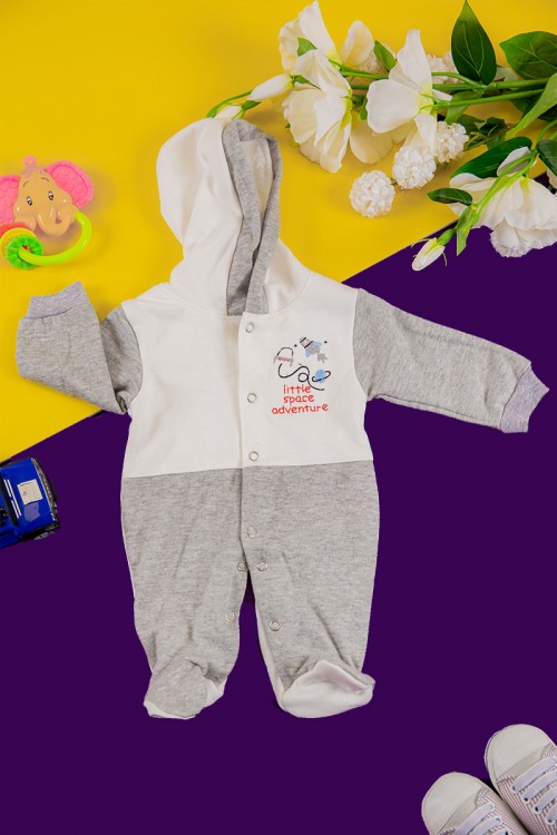افرول أطفال ولادي شتوي مبطن لون أبيض و رمادي بقبعة رأس متصلة و أزرار من الأمام