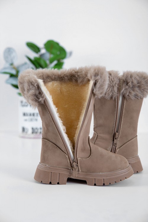 حذاء بوت بناتي شتوي لون بني بطول الكاحل مزين و مبطن بفرو و سحاب جانبي للغلق