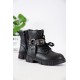 حذاء بوت بناتي شتوي لون أسود بطول الكاحل بحزام و سحاب جانبي للغلق
