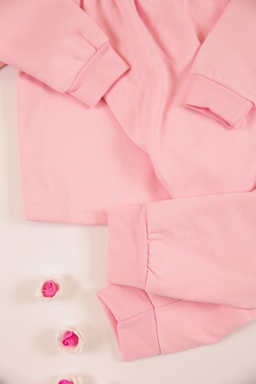 طقم بيجاما بناتي شتوي قطعتين لون وردي بأكمام طويلة مع بنطلون طويل بزم